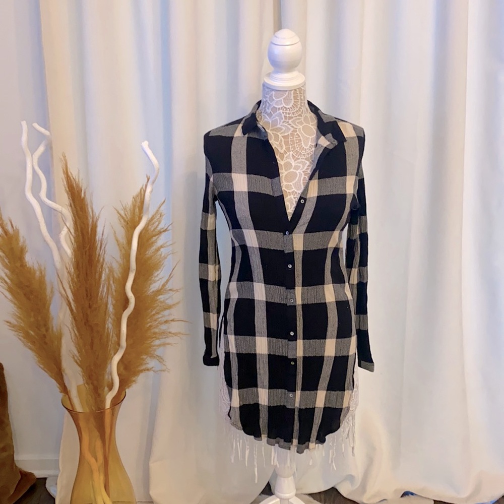 ZARA plaid longline long sleeve  button up top with side slits size XS